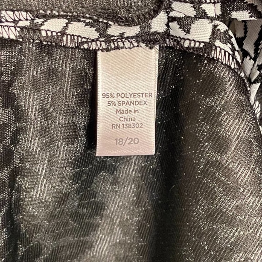 Avenue Lightweight Blazer Size 18/20 - Picture 4 of 6